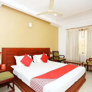 Oyo 37085 Smart Residency Hotel